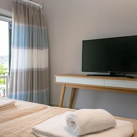 Electra Aparthotel 3*