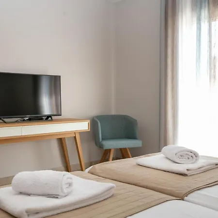 Electra Apartahotel 3*